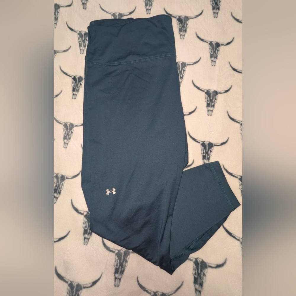 Under Armour compression leggings